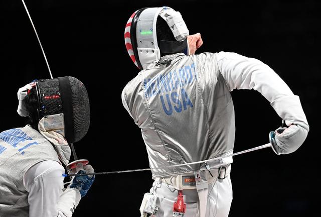 星空体育登录入口-日本击剑选手夺冠，技压群雄的简单介绍