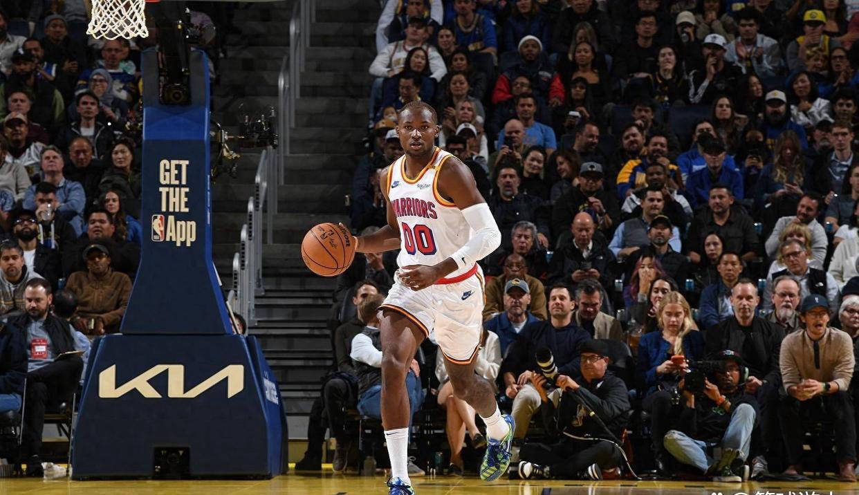 星空体育视频-恩菲尔德全力冲击冠军，关键球员备战状态受关注的简单介绍