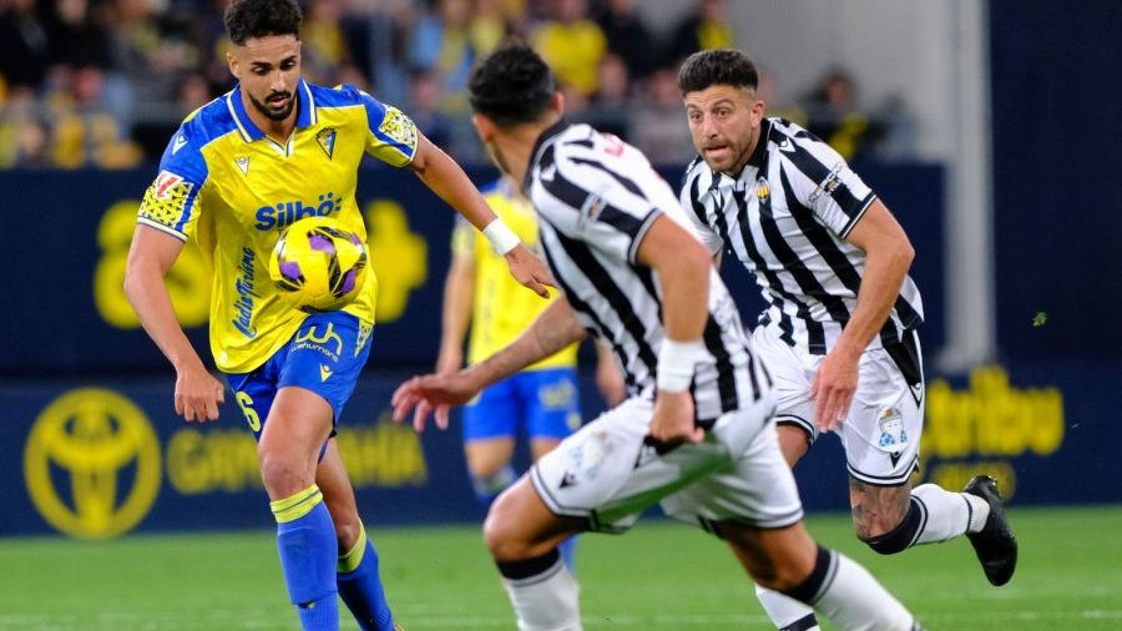 阿尔巴塞特球员全力以赴争夺晋级的简单介绍 阿尔巴塞特球员全力以赴争夺晋级的简单介绍