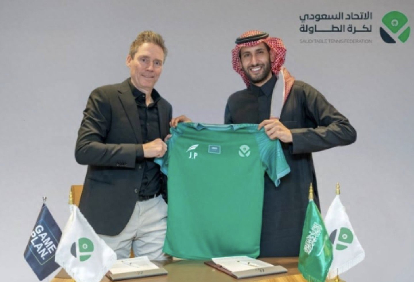 星空体育app下载-瑞典队教练团队发生变动