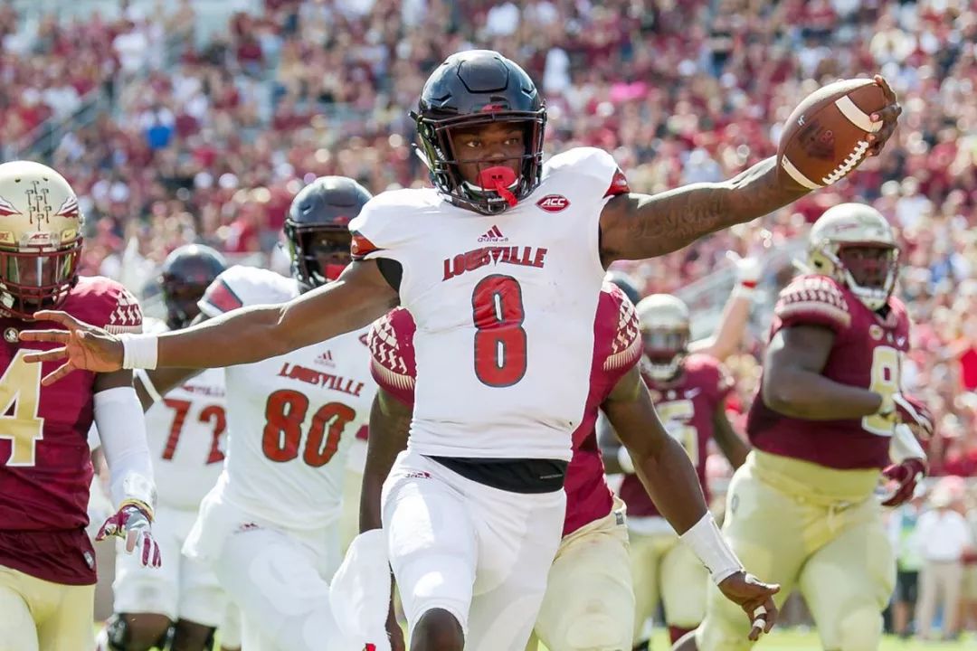 新秀登场即破纪录,引领球队壮大 新秀登场即破纪录,引领球队壮大