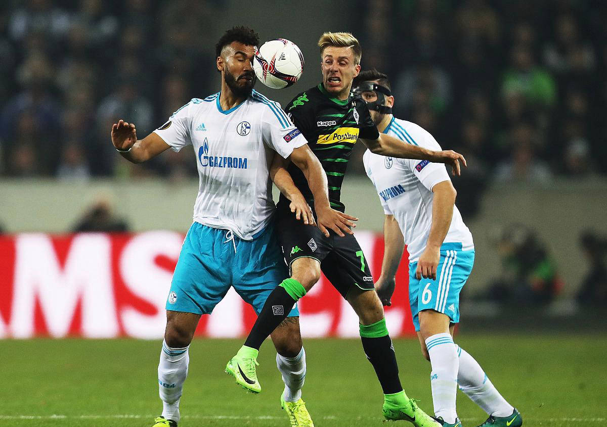 包含沙尔克逆转对手,取得关键胜利的词条 包含沙尔克逆转对手,取得关键胜利的词条