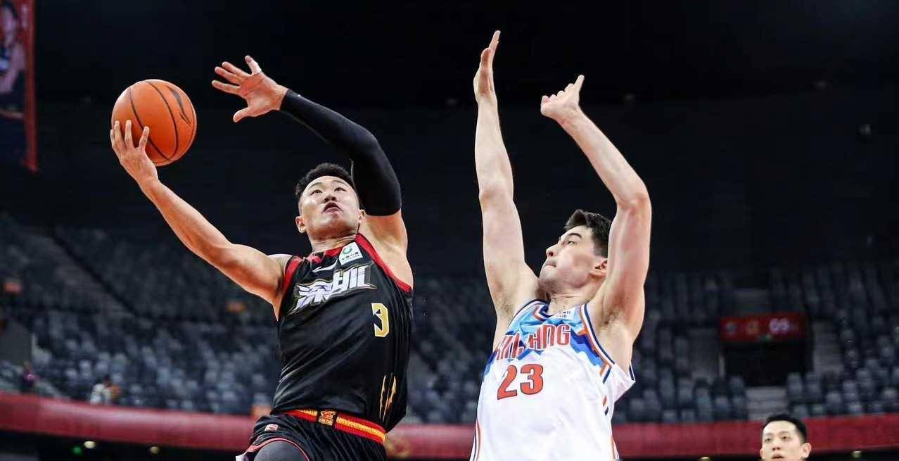 星空体育网页版-精彩犯规判罚，影响胜负大逆转