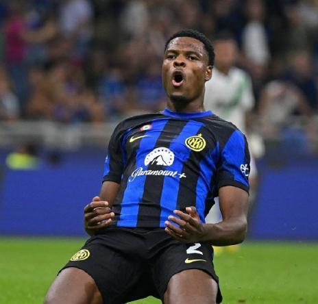 包含伊卡尔迪欲离开国米?巴黎或提出重磅报价的词条 包含伊卡尔迪欲离开国米?巴黎或提出重磅报价的词条