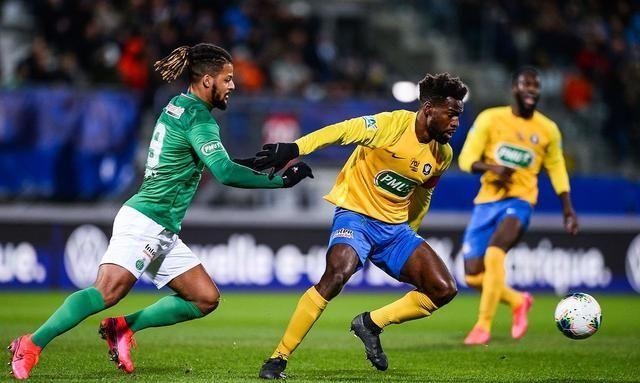 甘冈主场逆转击败南锡,保级希望大增的简单介绍 甘冈主场逆转击败南锡,保级希望大增的简单介绍