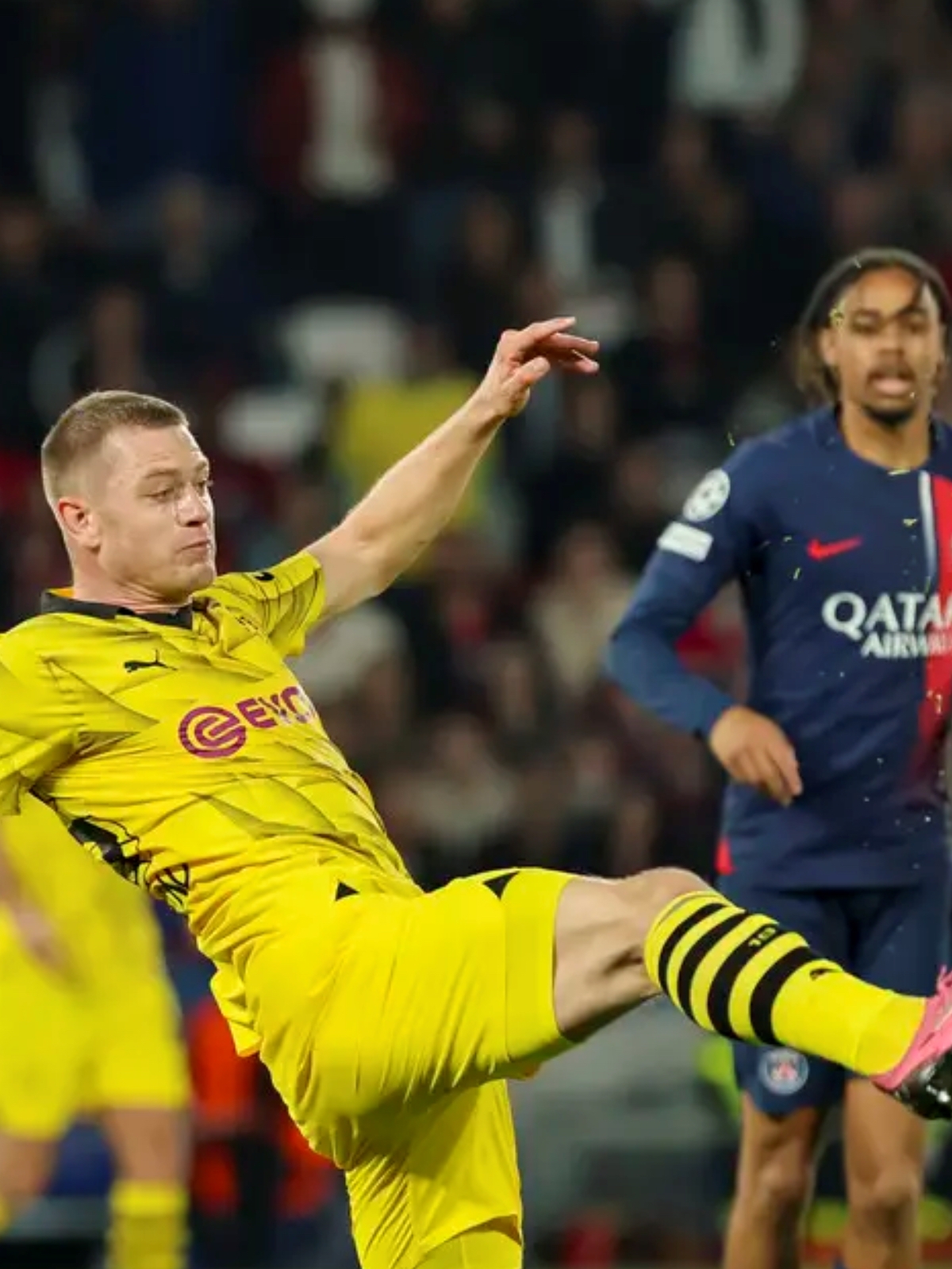 星空体育娱乐-巴黎圣日耳曼击败对手，晋级欧冠半决赛