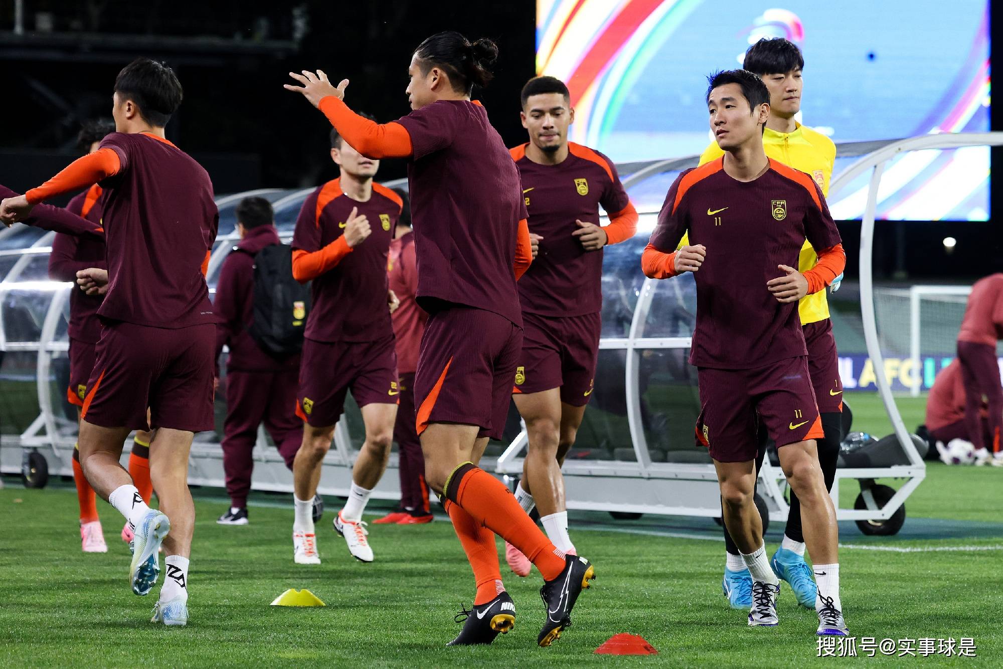 星空体育app下载地址-包含国际足坛豪门齐聚，比赛场上精彩绝伦的词条