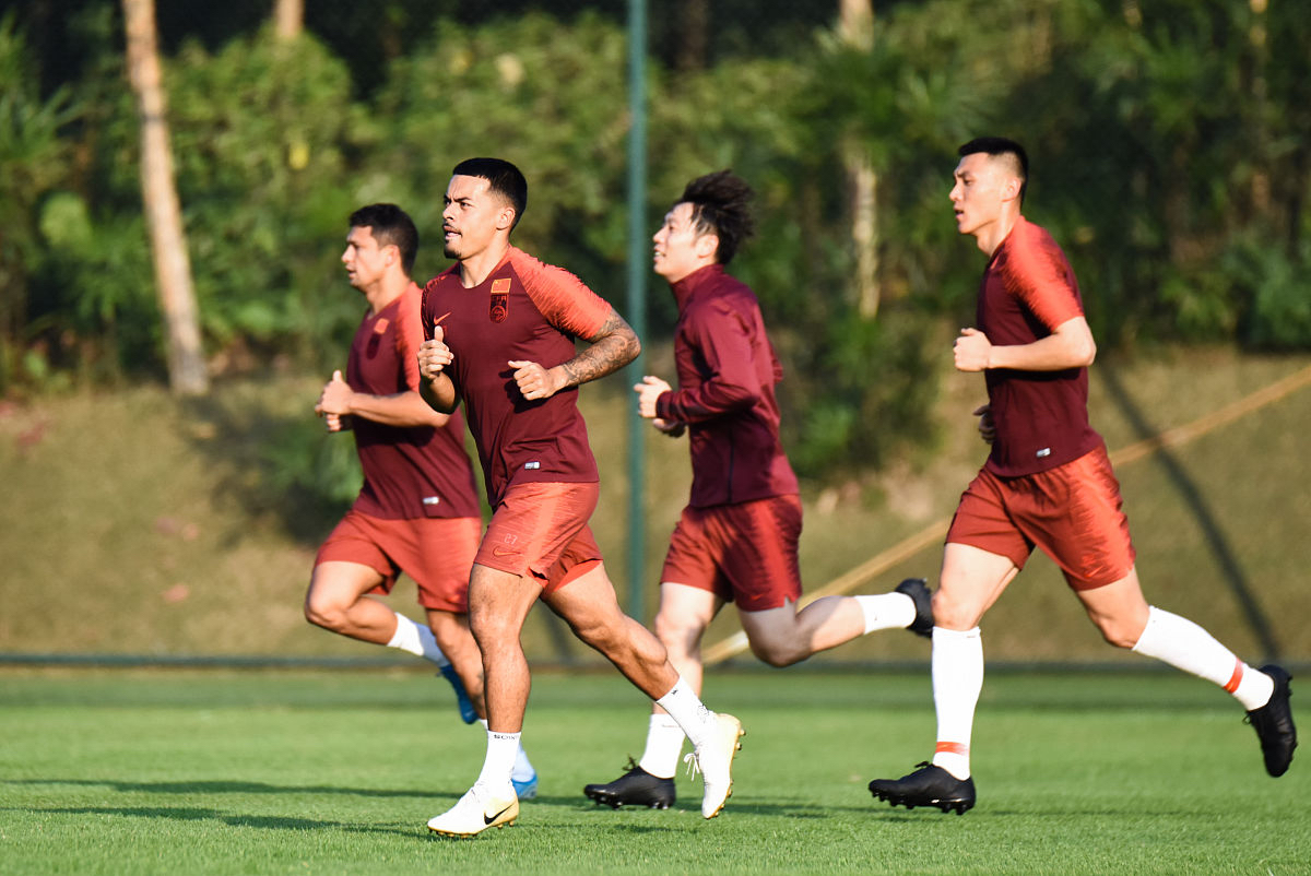 全心全意:球员们全力以赴追逐梦想的简单介绍 全心全意:球员们全力以赴追逐梦想的简单介绍