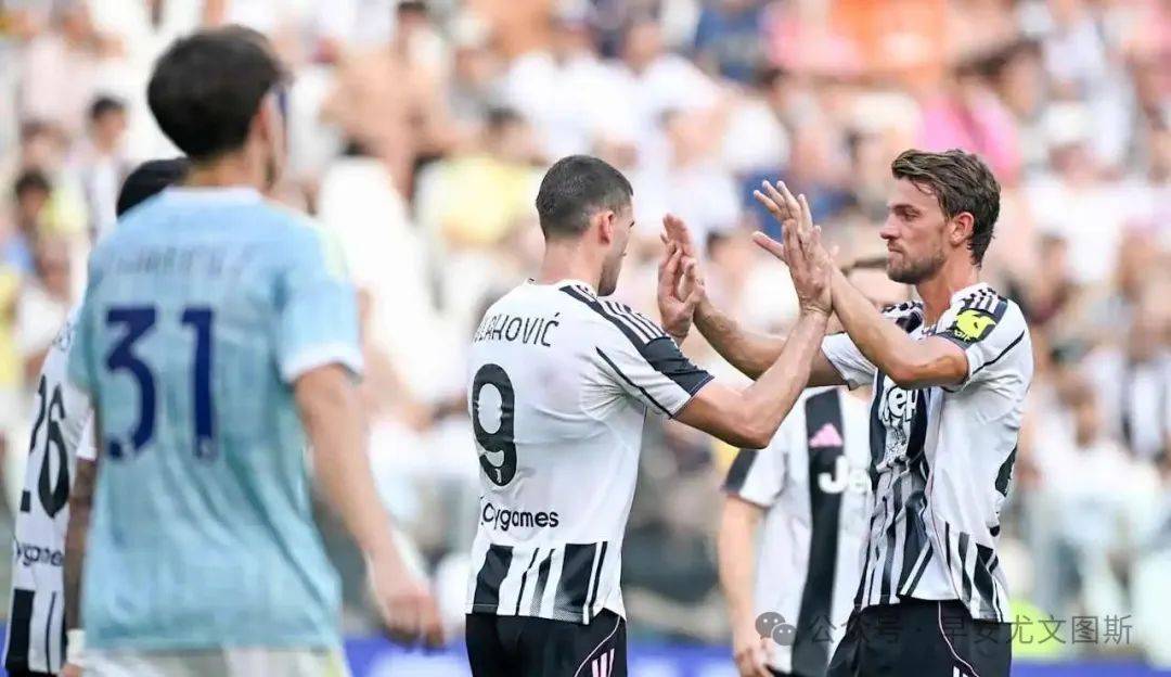 尤文图斯核心因伤离场,球迷心痛的简单介绍 尤文图斯核心因伤离场,球迷心痛的简单介绍