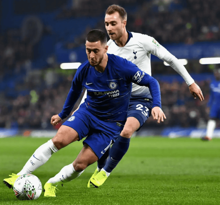 关于法兰克福球队战术获成功,球员士气高涨的信息 关于法兰克福球队战术获成功,球员士气高涨的信息