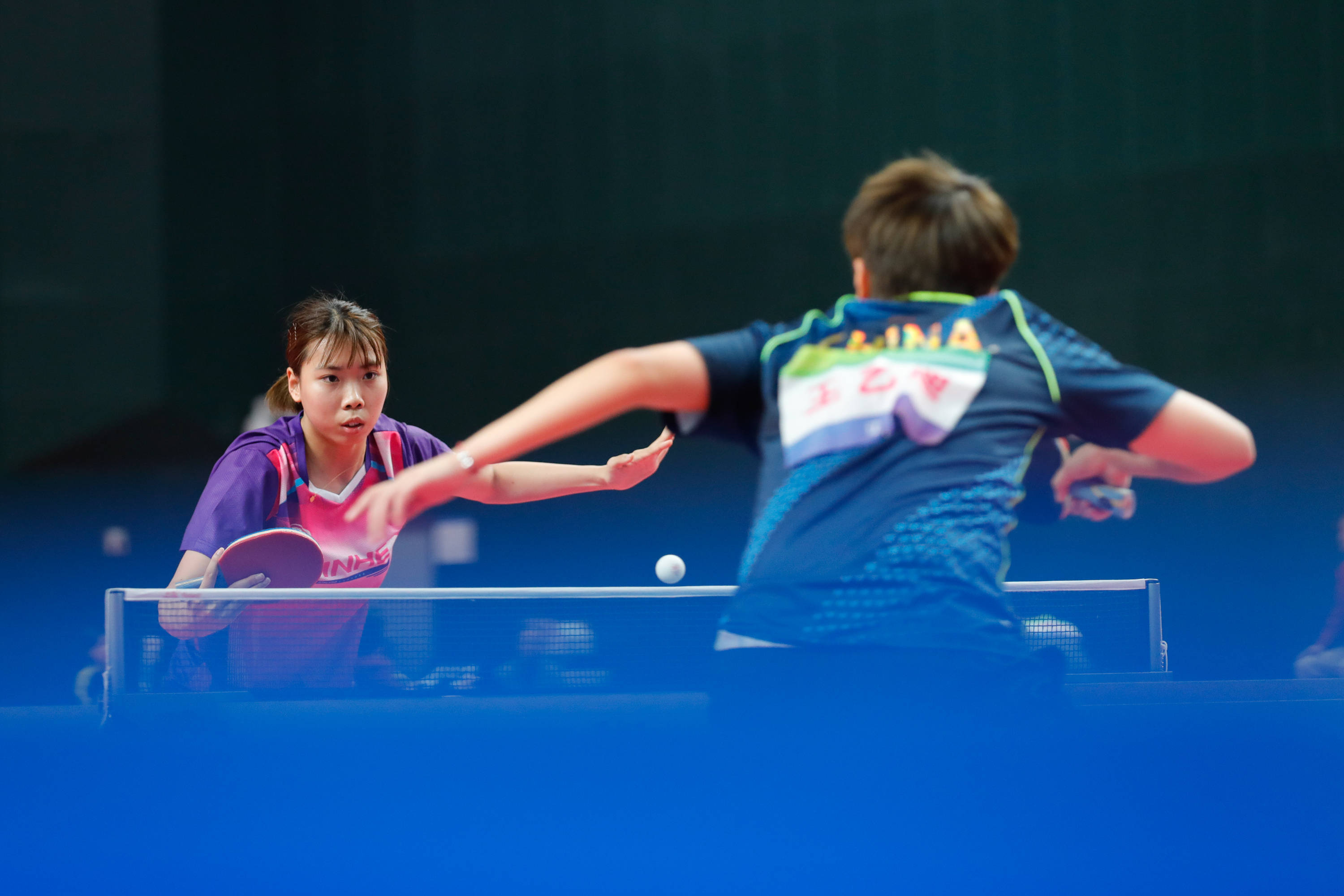 精彩对决！运动员竞技水平大幅提升