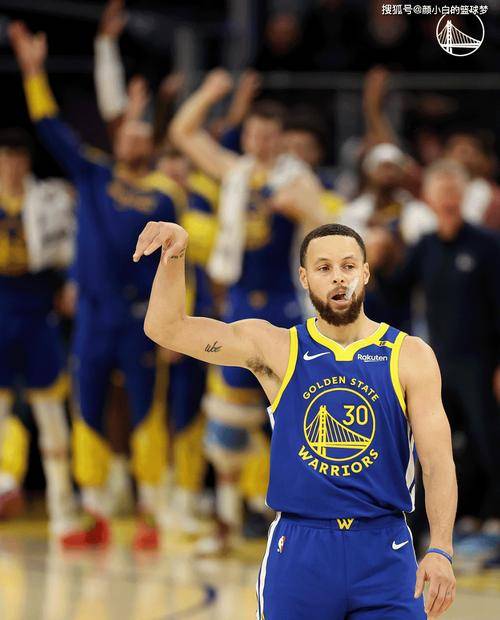 勇士力克湖人,库里再现神奇三分 勇士力克湖人,库里再现神奇三分