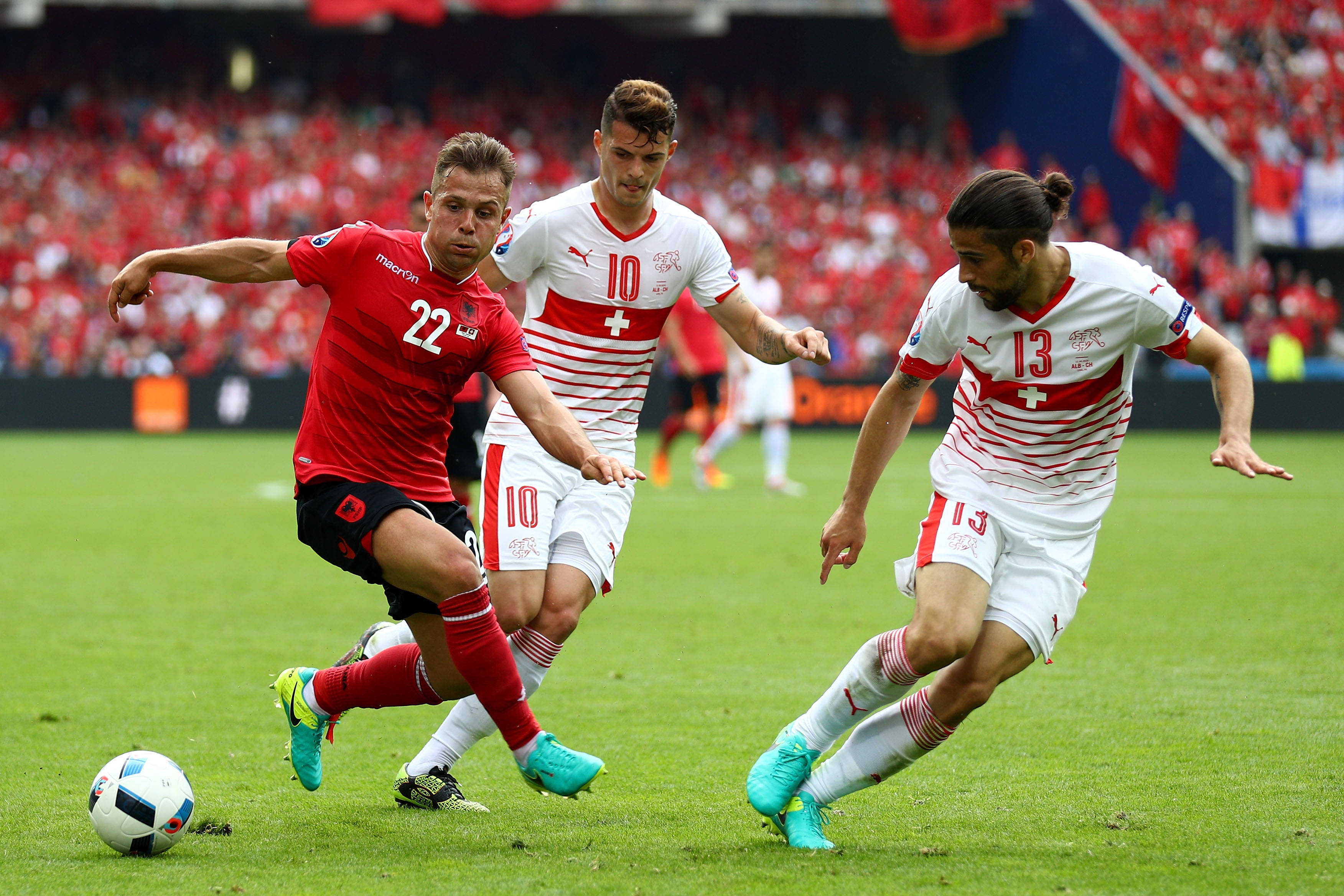 丹麦队大胜塞尔维亚,实力遥遥领先对手 丹麦队大胜塞尔维亚,实力遥遥领先对手