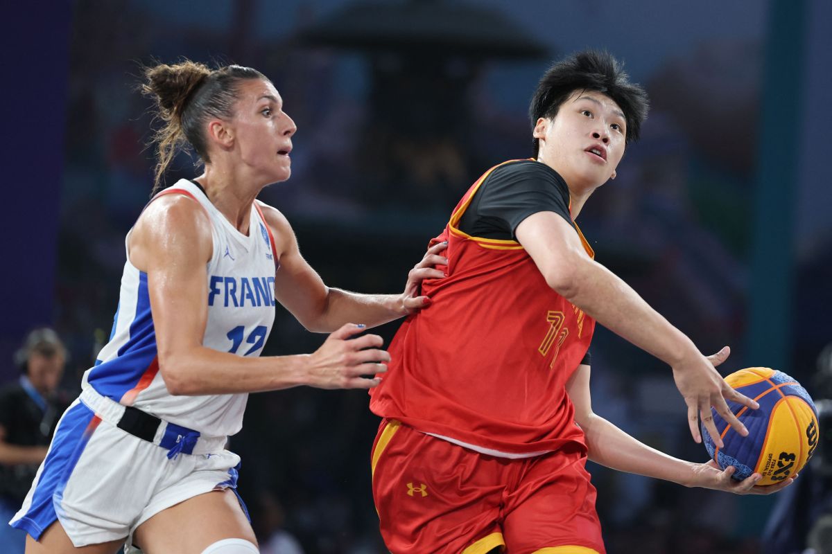 高潮迭起!场上选手一众在赛场上决战 高潮迭起!场上选手一众在赛场上决战